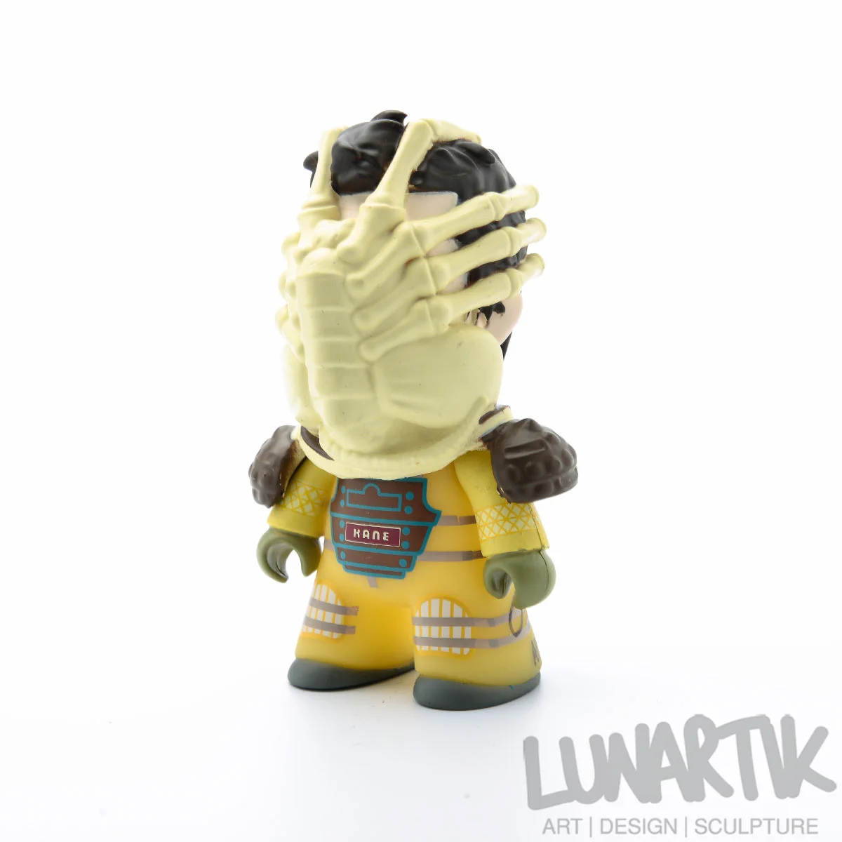 Alien Titans Figure by Matt Jones aka Lunartik