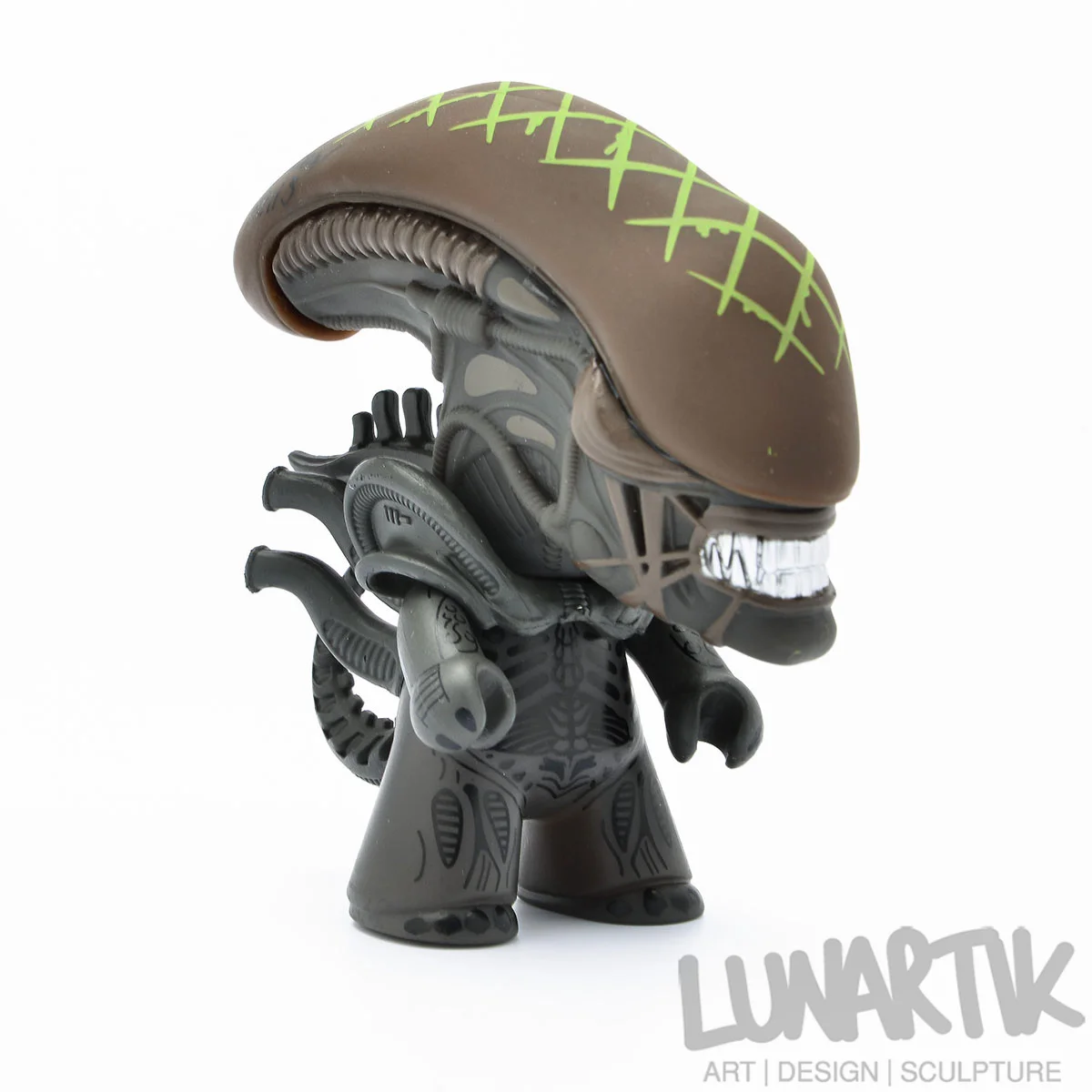 AVP Titans Figure by Matt Jones aka Lunartik