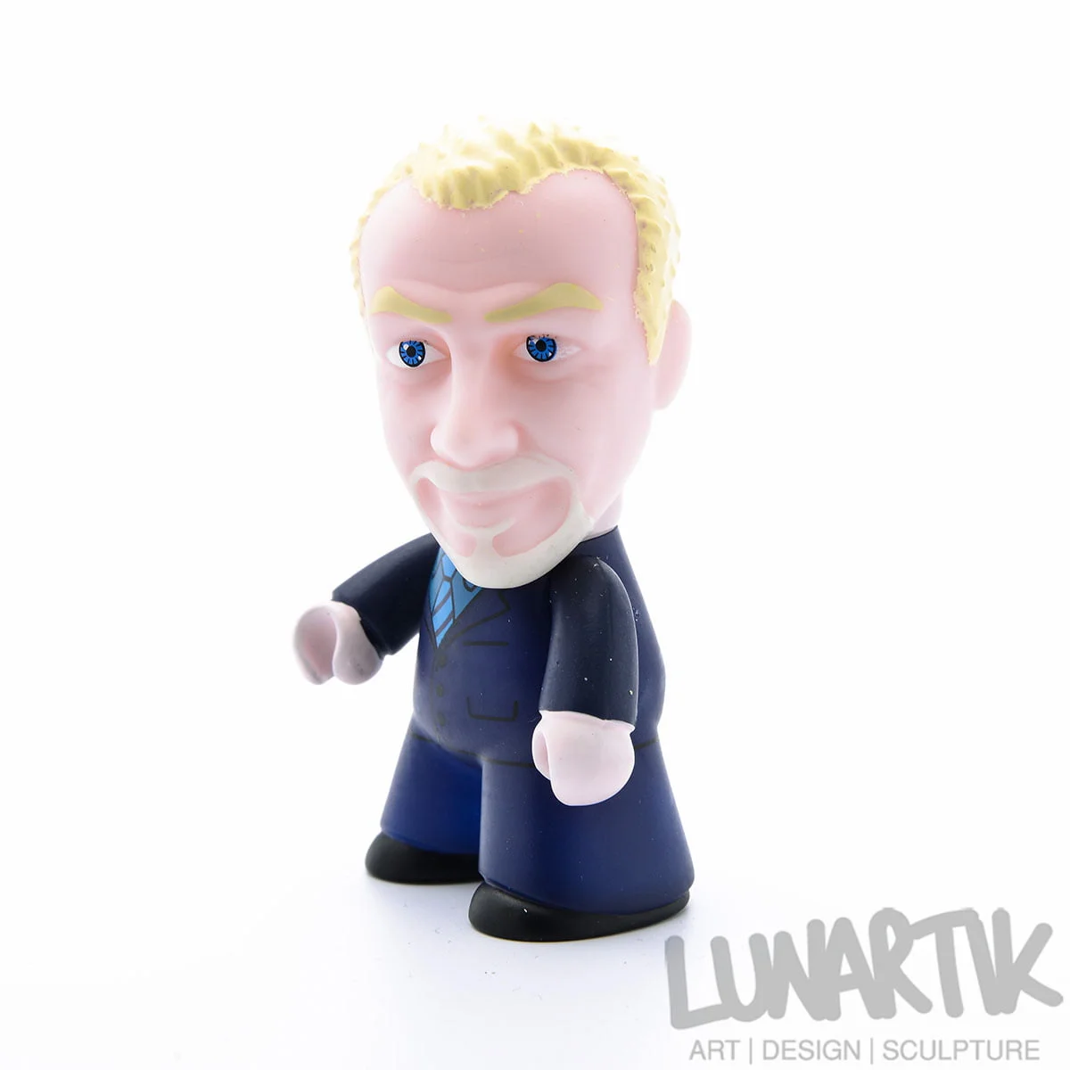 Doctor Who Titans Figure by Matt Jones aka Lunartik